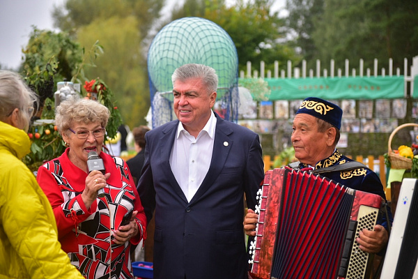 День города 400 лет · День Республики Татарстан · Фестиваль цветов «Акварель» 